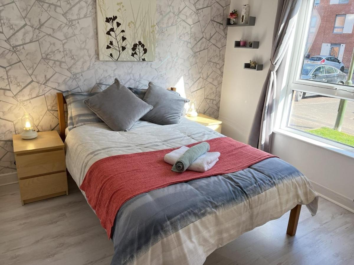 Bright 2 Bedroom Apartment - Edinburgh Luaran gambar